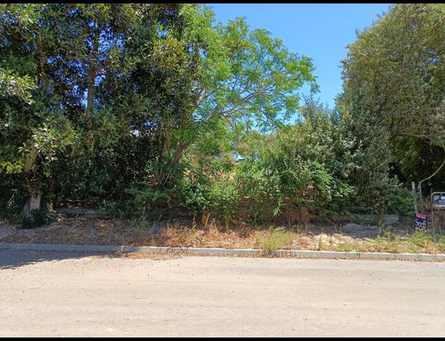 LAND FOR SALE IN DARLING